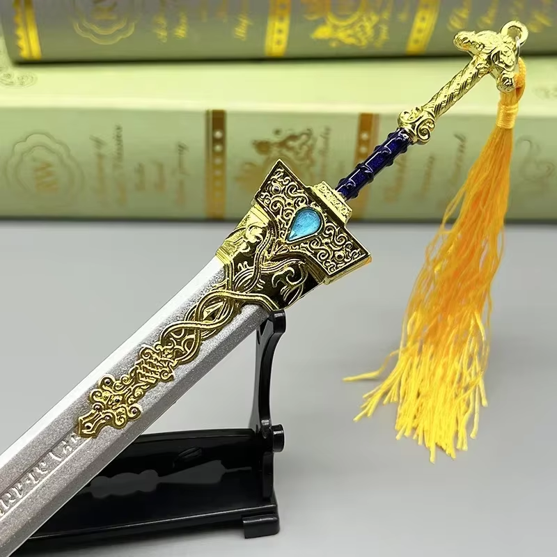 21cm Royal Greatsword Blaidd the Half-Wolf - Elden Ring Metal Weapon Replica, Authentic Collectible Model, Action Figure Accessory Toy